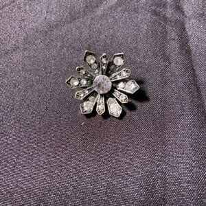 1950s‎ Clear Semi-Precious Stone Snowflake Brooch (Br)